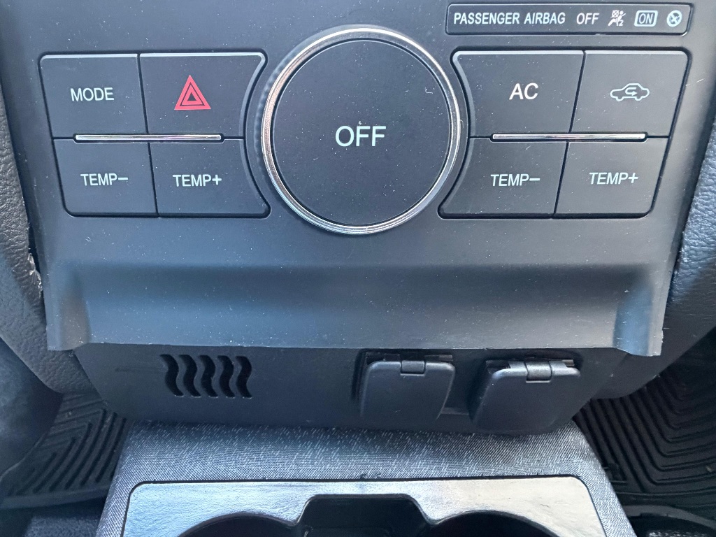 2018 Ford Taurus - $11,995